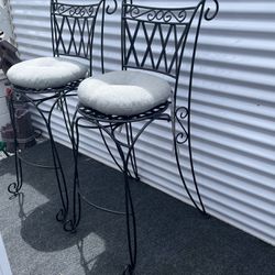 Black High Standing Chairs 