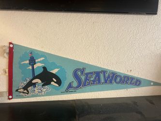 Vintage 1972 SeaWorld Felt Pennant
