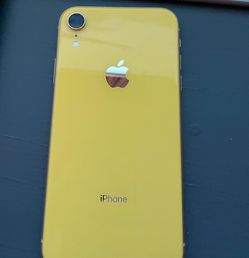 iPhone XR Yellow 64 Gigs