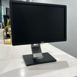 Dell UltraSharp 19 Inch Monitor(works Perfectly) P1913T LCD Grade A