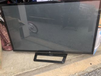60” LG TV