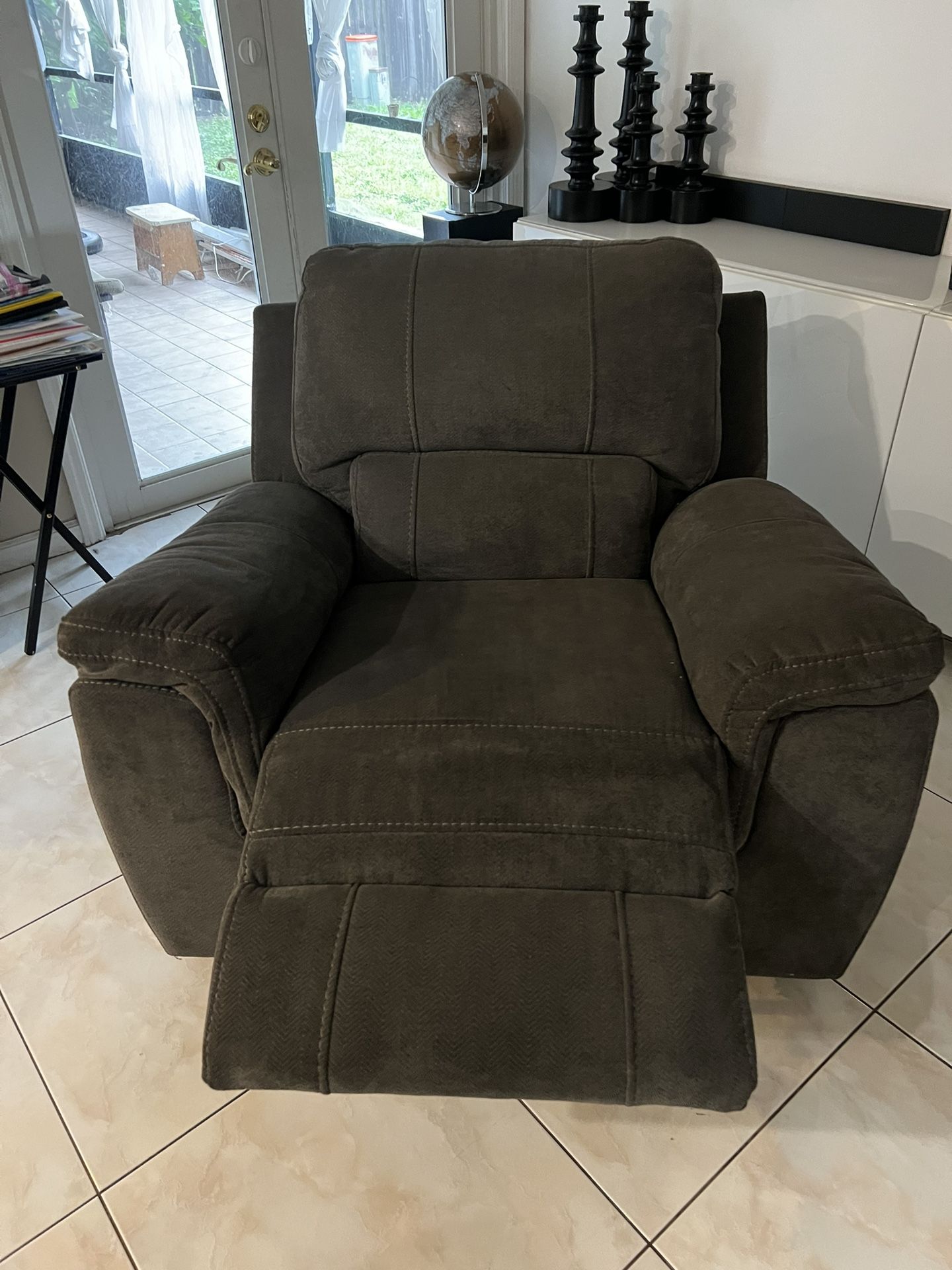 3 Pcs Reclining Lazyboy  Couch Set