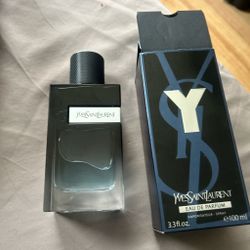YvesSaimtLaurent