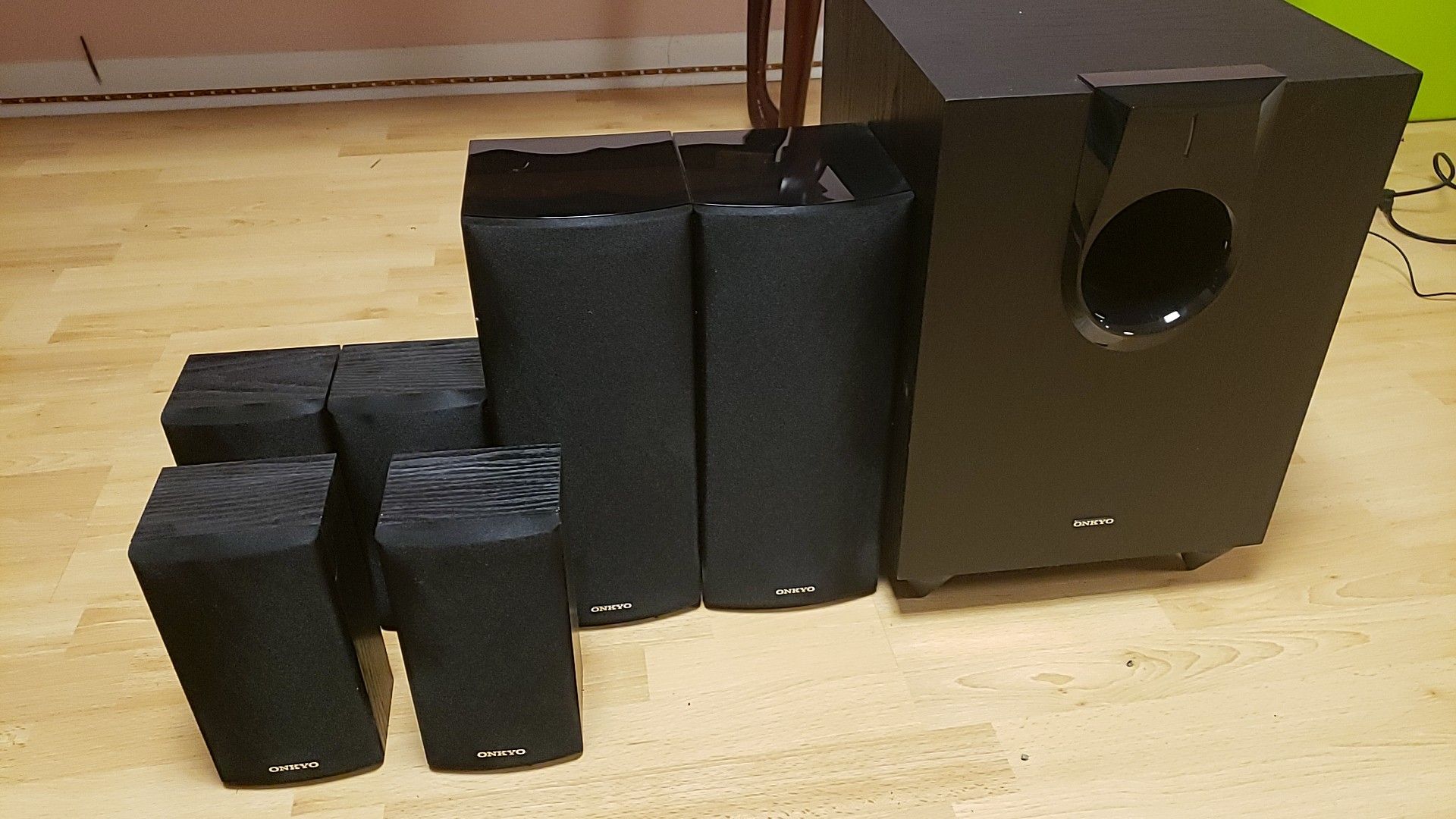 Onkyo speaker