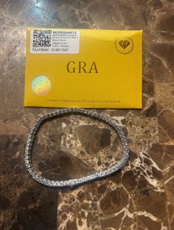 8” moissanite tennis bracelet (best offer)