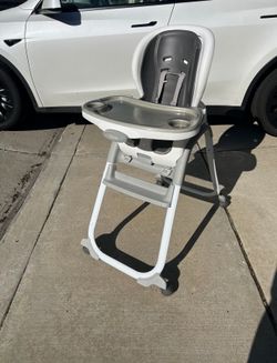 Ingenuity high chair- used like new