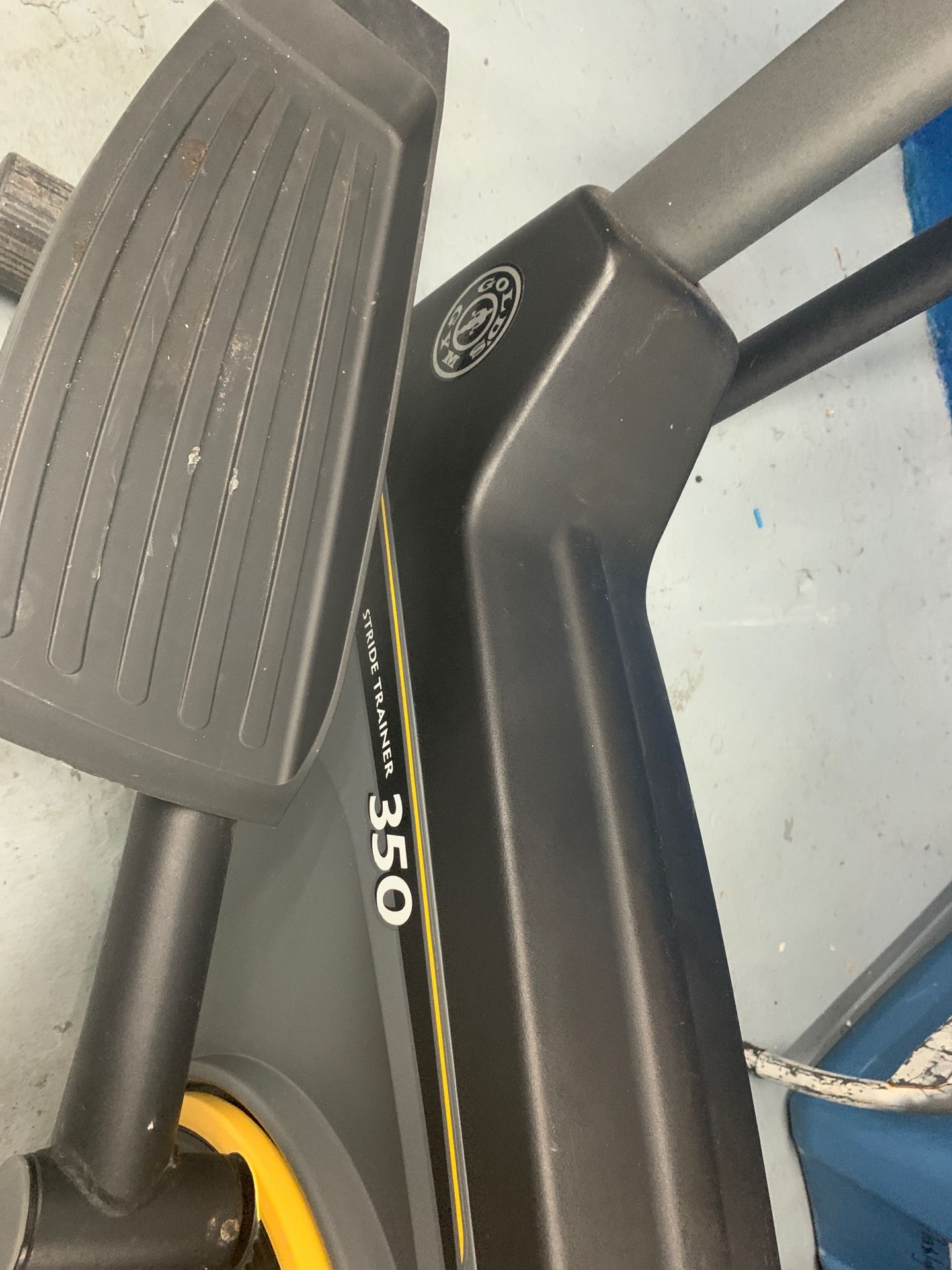 Golds Gym Elliptical stride trainer 350i for Sale in Fort Lauderdale