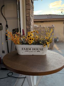 Oval Rustic Farmhouse Bucket Decor