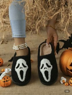 Ghost Face Slippers Size 6