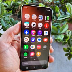 Samsung Galaxy S22 5G Full Unlocked 