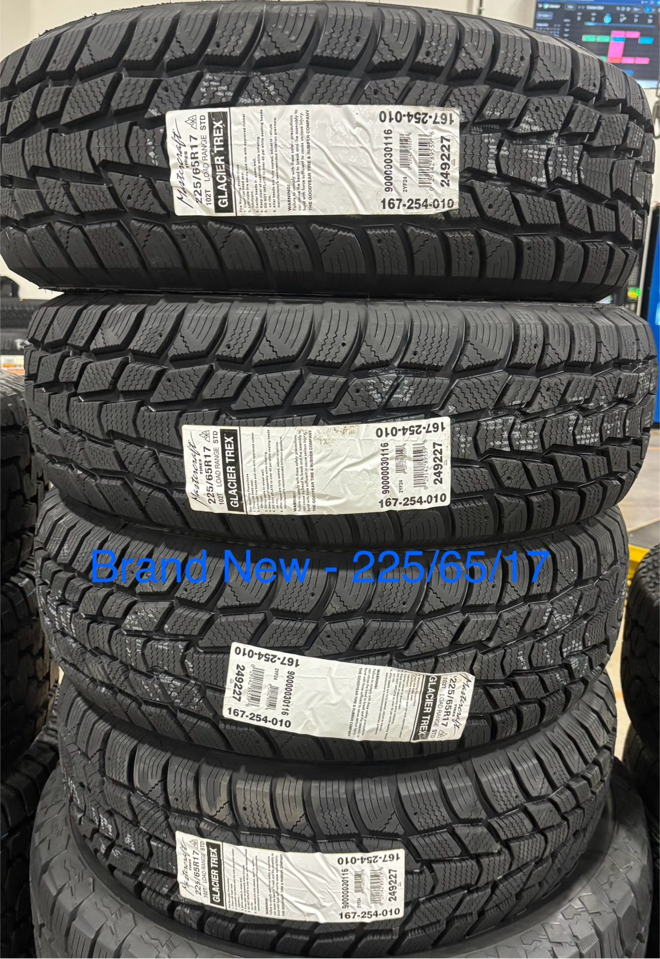(4) - 225/65/17 Mastercraft Glacier Trex Snow Tires