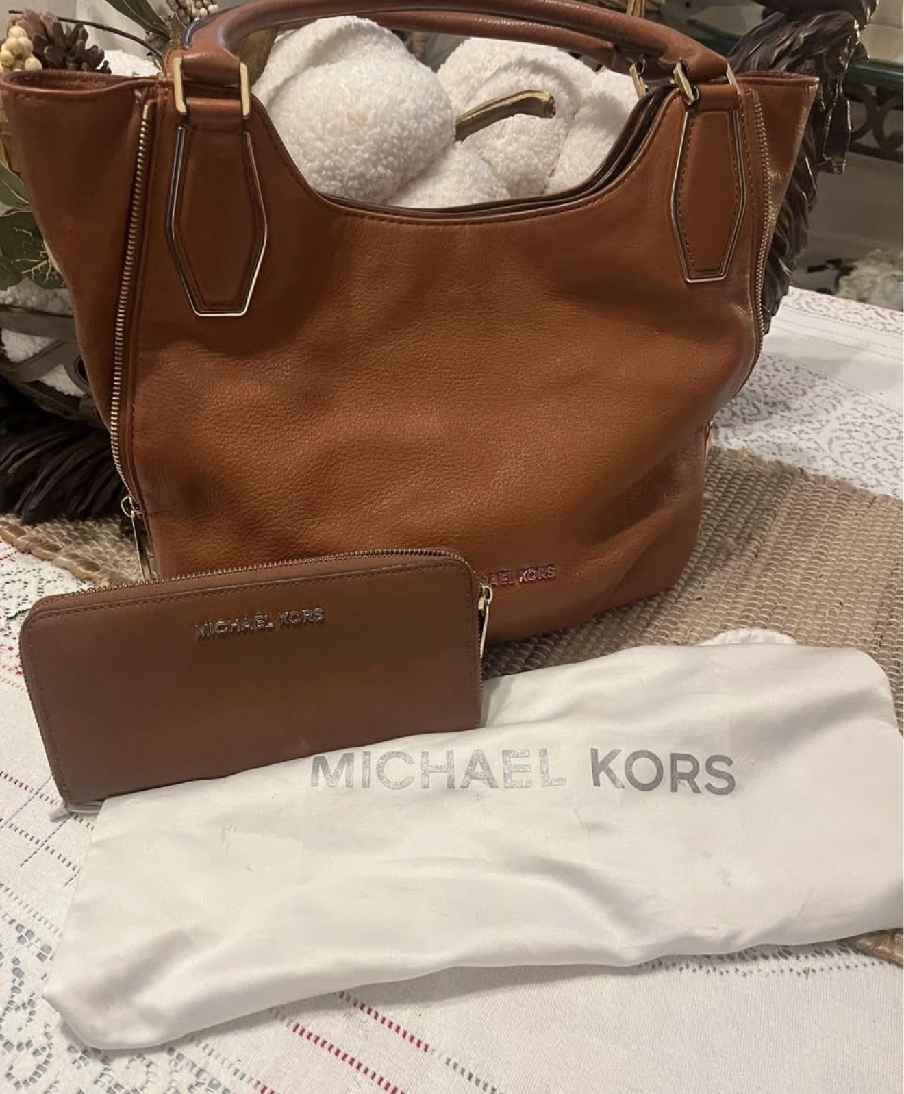 Michael  Kors 