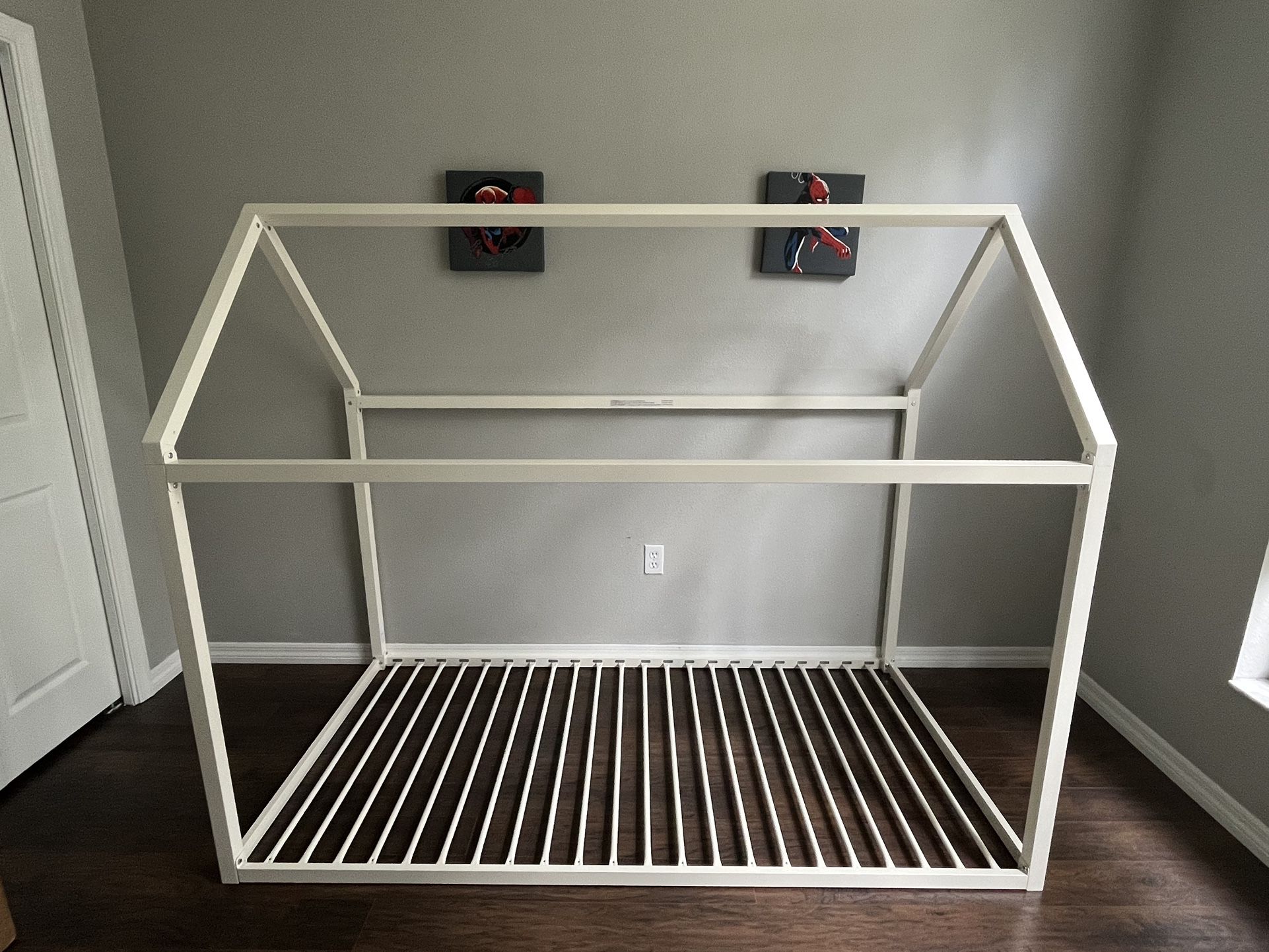 Twin House Bed