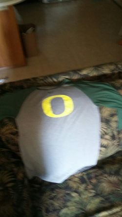 Small nike oregon tee