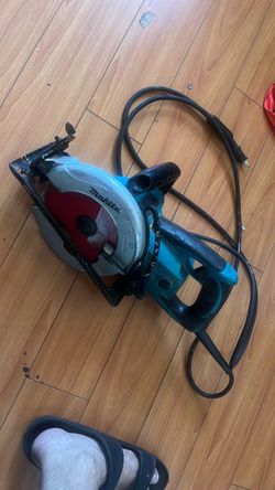 Makita skillsaw