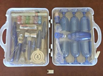 Dalla Piazza Plastic Outdoor Bar Kit w Bartenders Black Book