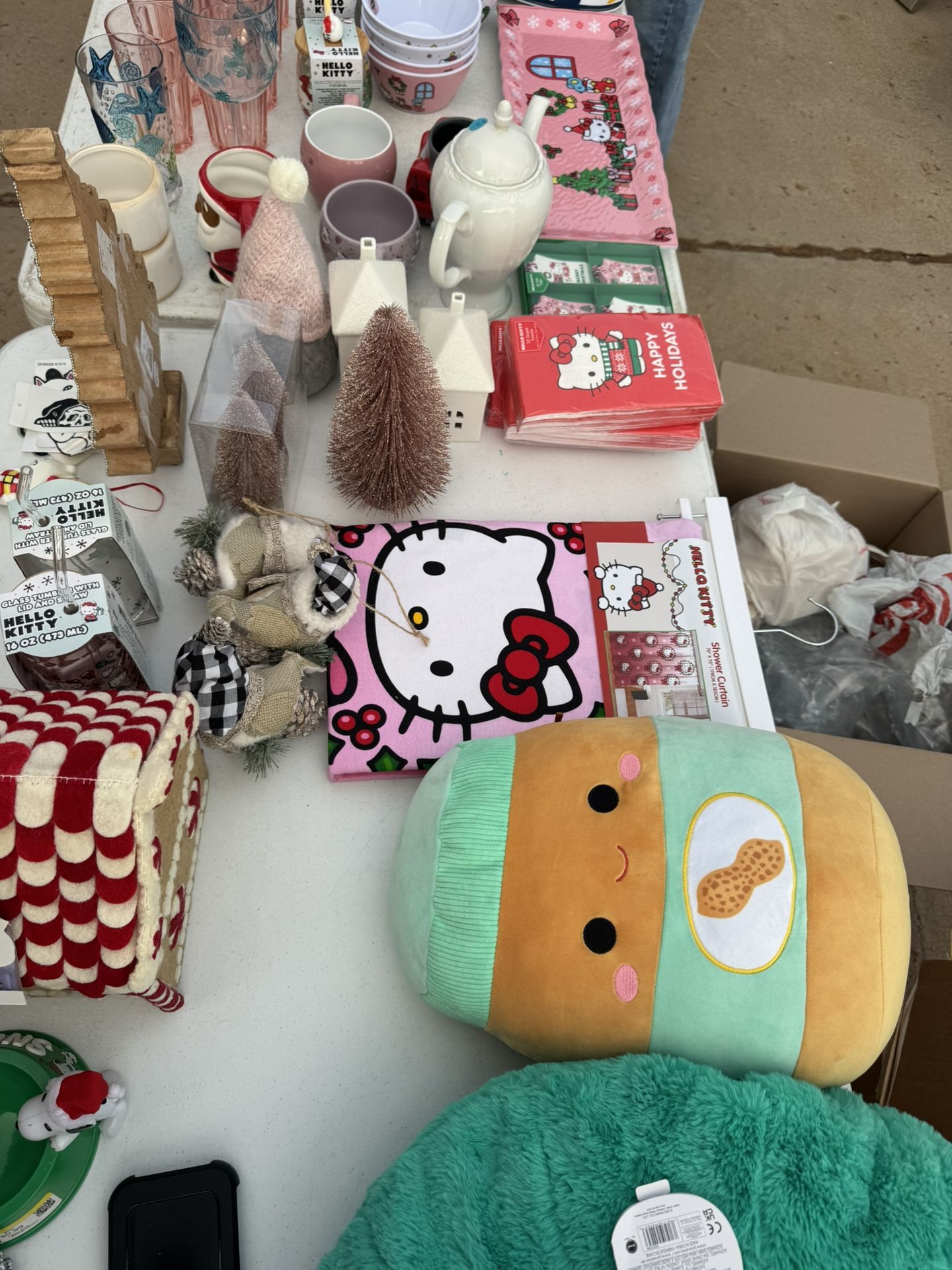 Garage Sale - 106th And Northern - Purple Arrows