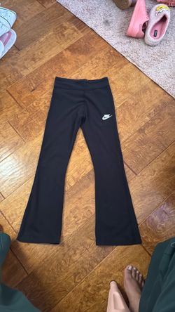 Girls Nike leggings size M