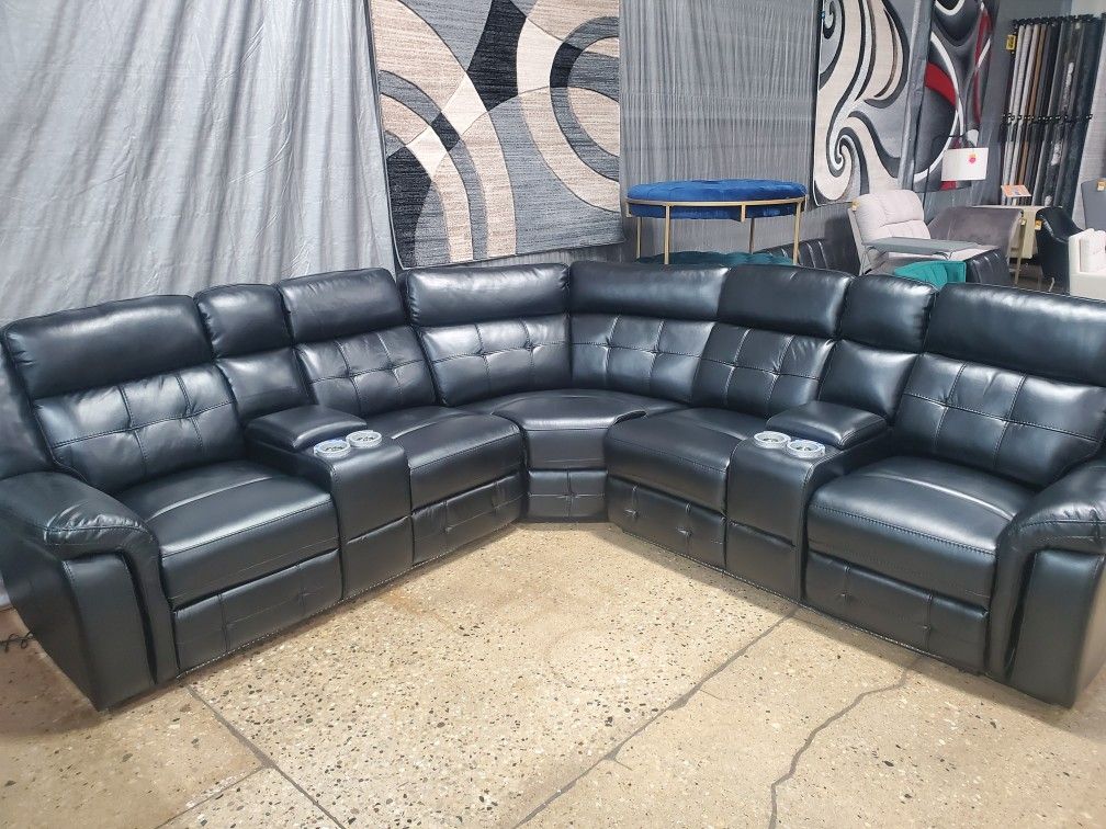 Beautiful Black Piece Power Reclining Sectional with LED Lights(New)