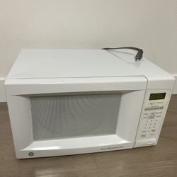 New Never Used Microwave
