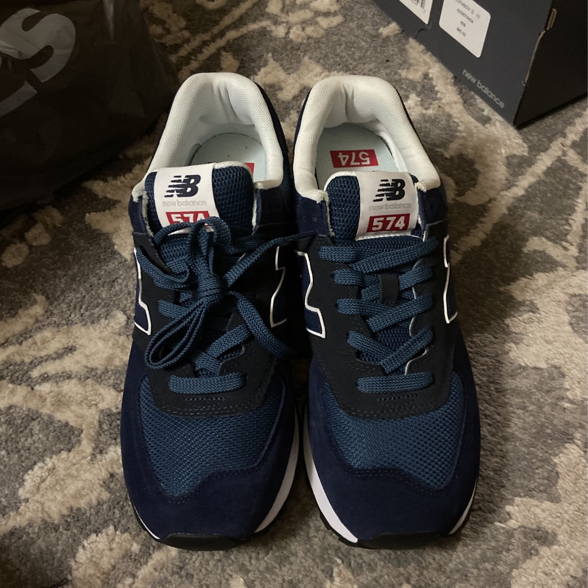 New Balance 574 Sz 10 Navy Blue & Red