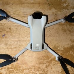 New DJI Mini 3 Drone +RCN1 Remote + 2x Battery