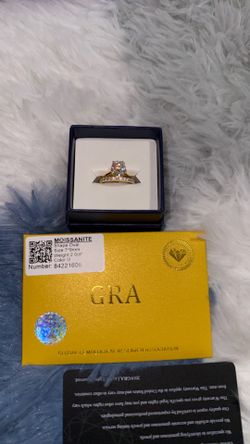 2.5 carat halo moissanite engagement ring set
