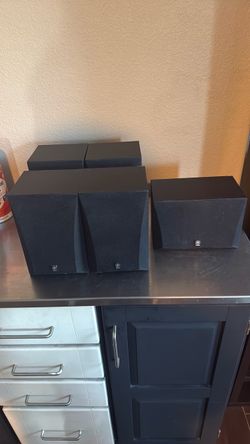 Yamaha speakers