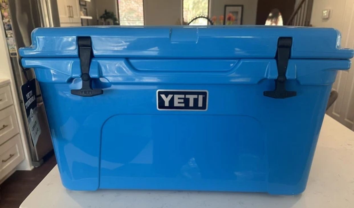 YETI Tundra 45 Cooler