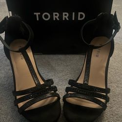 Blk Wedge Sandals 