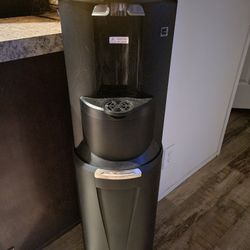 Hot / Cold water dispenser