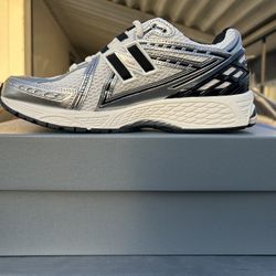 New Balance 1906R