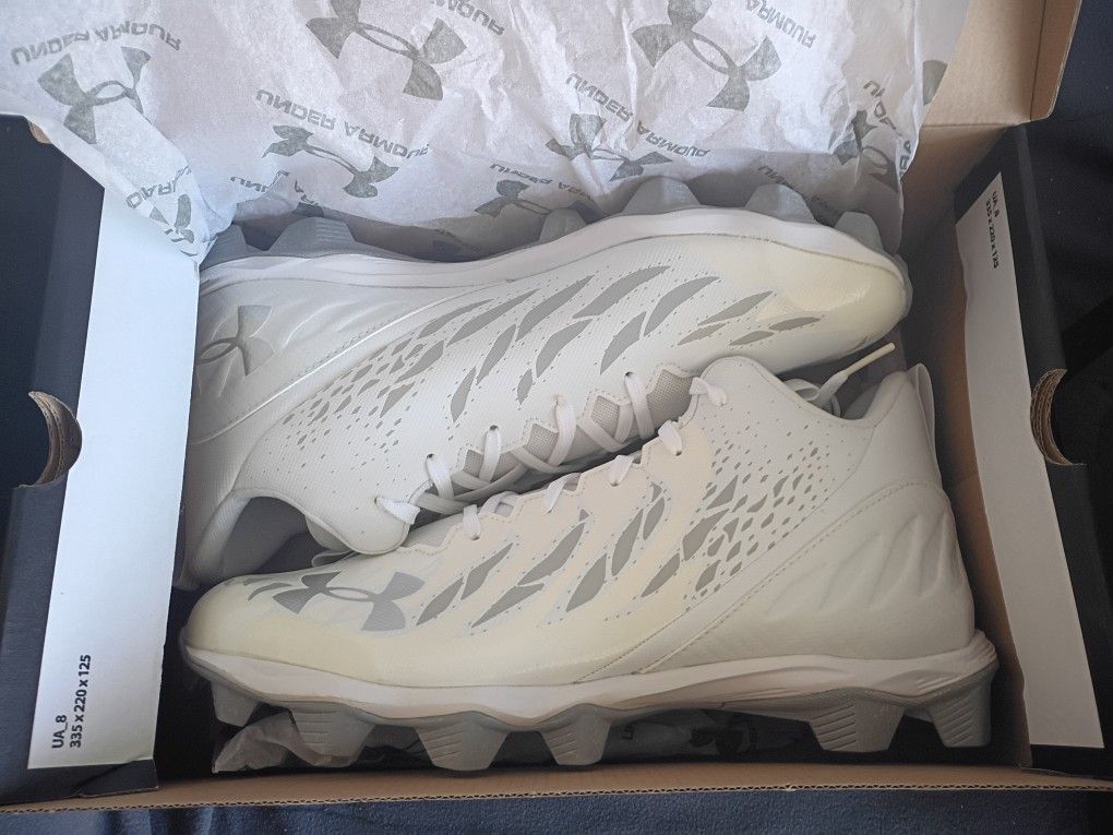 UNDER ARMOUR Spotlight Franchise RM Men Size 11 ( Brand New In Box)