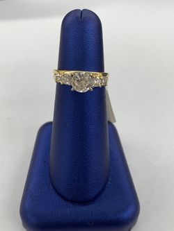 Gold with diamonds wedding set!