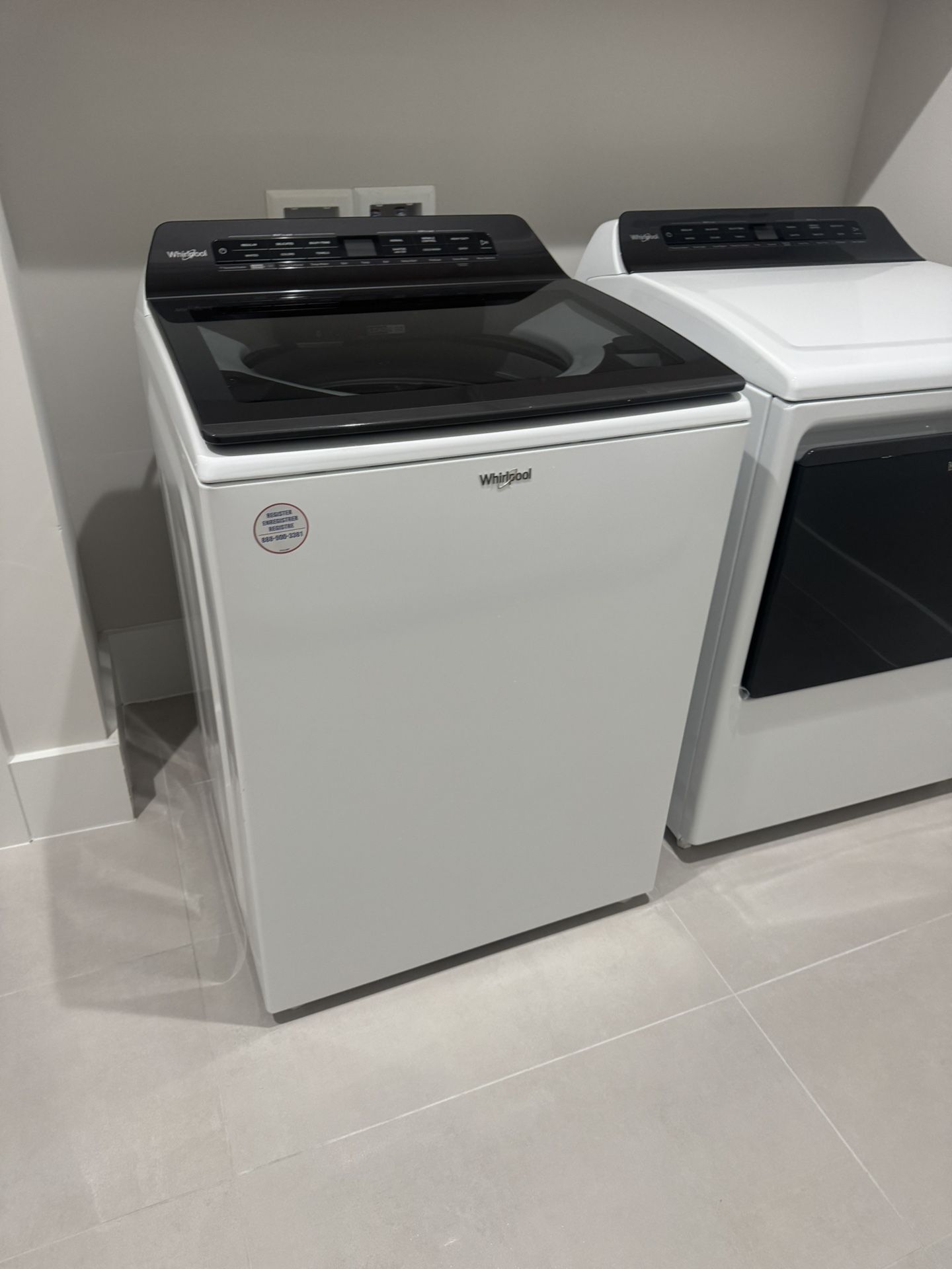 Whirlpool Washer And Gas Dryer