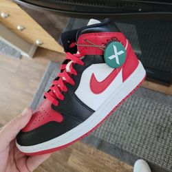 Jordan Mid Ones Alternate Bred Toe