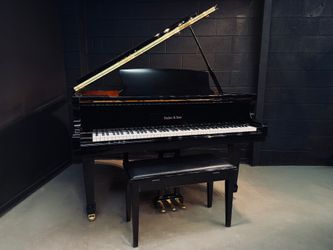 Fischer & Sons 4'8" *Petite* Baby Grand | Ebony Gloss