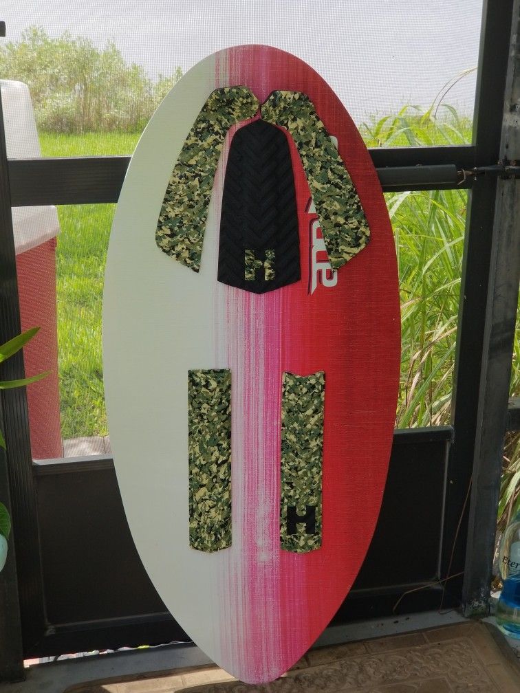 SURFBOARD