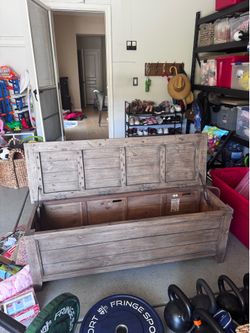 Rustic Reclaimed Wood Storage Chest / Blanket Trunk – Large Storage Bench