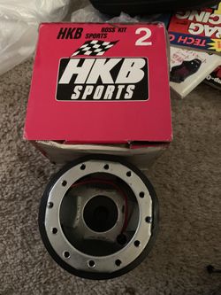 Steering wheel hub