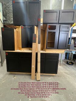 CABINETS  OAK SHAKER EXPRESSO KITCHEN