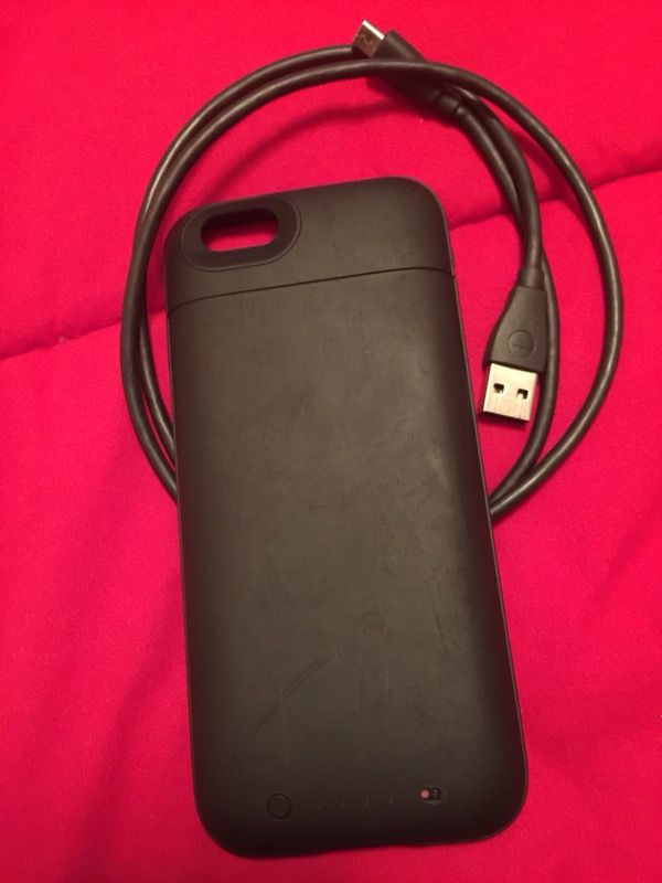 IPHONE 6/6s MOPHIE JUICE PACK AND CORD,EXCELLENT CONDITION!! $35 Firm!!!thx