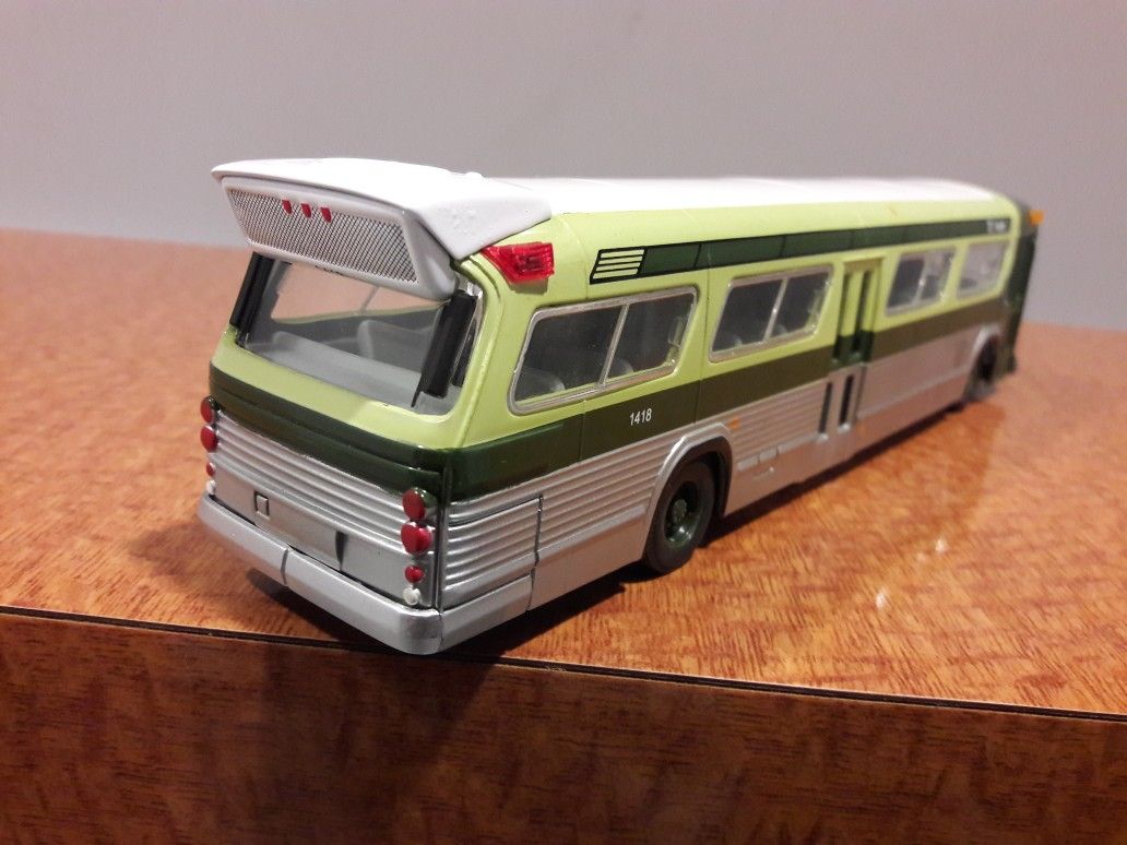 Rocky Go For it Cta Bus collectibles with mirrors (72 North-Cicero) Limited Edition Certificate