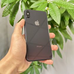iPhone XS Max - Unlocked - 64GB