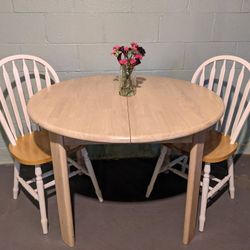 Round Kitchen Table With 2 Chairs