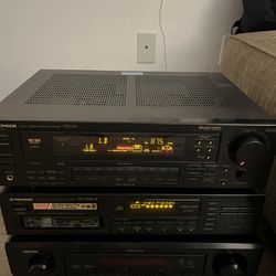 Pioneer receiver and 6 CD Changer 