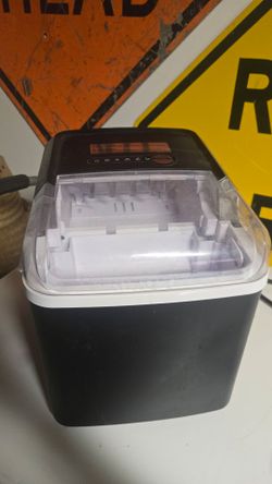 Ice maker