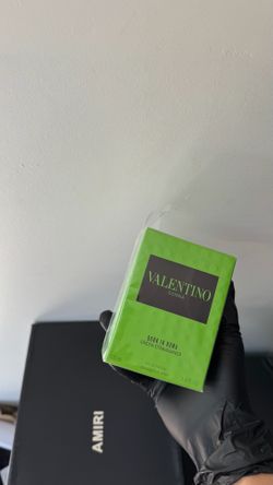 Valetino perfume