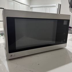 LG Microwave