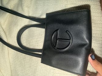 Black telfar crossbody